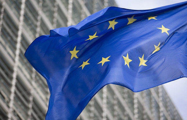 Europa pone en marcha aranceles a productos de EU. Noticias en tiempo real