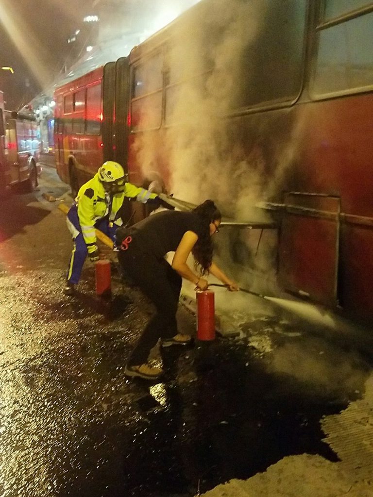 Arde Metrobús en Insurgentes. Noticias en tiempo real