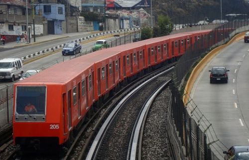 Se hunde el Metro de la Ciudad de México; urge aplicar acciones. Noticias en tiempo real