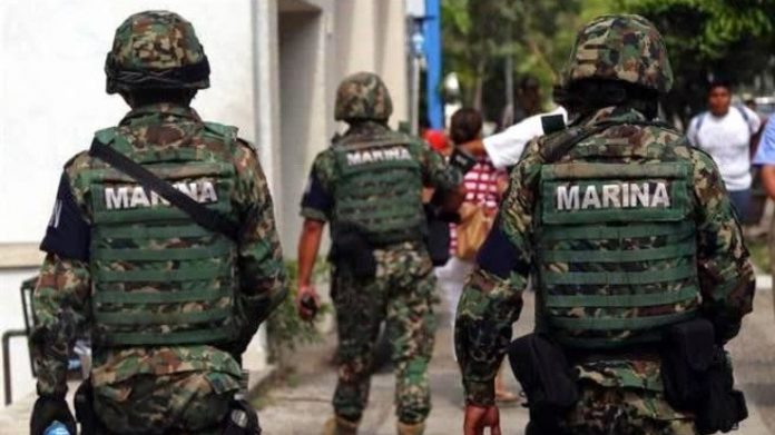 Marina y Sedena toman control de la policía en Acapulco | Punto por punto