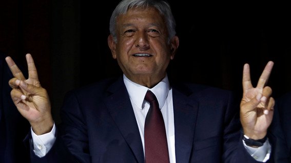 En septiembre, AMLO rebasa a EPN en medios. Noticias en tiempo real