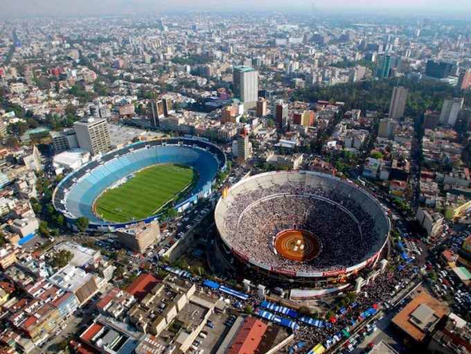 Sheinbaum busca FRENAR CENTRO COMERCIAL en terreno del ESTADIO AZUL. Noticias en tiempo real