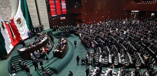 POLÍTICOS, ACADÉMICOS y EXFUNCIONARIOS electorales manifiestan su preocupación por la REFORMA ELECTORAL