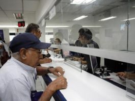 Nueva PENSIÓN a exFUNCIONARIOS del GOBIERNO está muy LEJOS de resolver CRISIS FINANCIERA del PAÍS