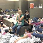 migrantes-encerrados-texas