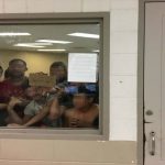 migrantes-encerrados-texas3