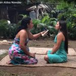 Una “iniciada” en Aldea Nawake (Imagen de YouTube)