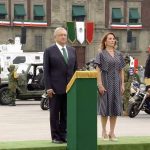 zocalo amlo-desfile