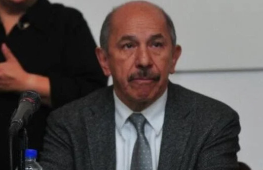 Armando Quintero 