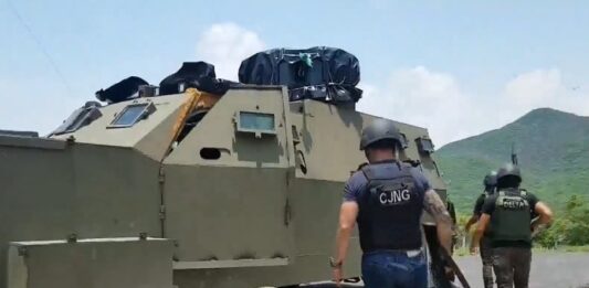 El NarcoTRÁFICO, las GUERRILLAS populares y el Crimen ORGANIZADO son el DÍA a DÍA en LatinoAMÉRICA