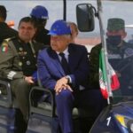 AMLO y Luis Cresencio