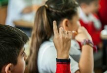MÉXICO REPRUEBA en la PRUEBA PISA; lectura y matemáticas en niveles BAJO