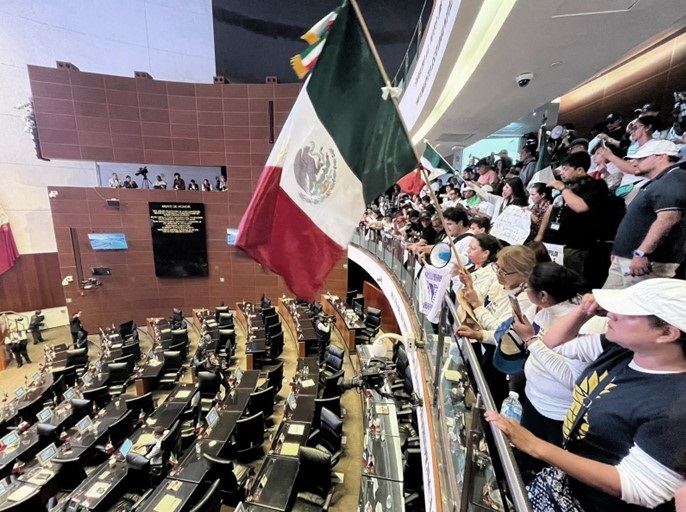 VIDEO-SENADO TRABAJADORES