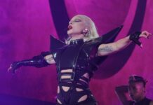 Lady GAGA y Michael POLANSKY le dieron la bienvenida a su primer BEBÉ