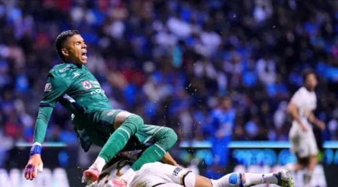 Kevin Mier, portero de CRUZ AZUL sufre FRACTURA de TIBIA y será OPERADO