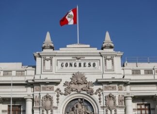 PERÚ se queda SIN PRESIDENTE otra vez: CONGRESO destituye al mandatario interino José JERÍ