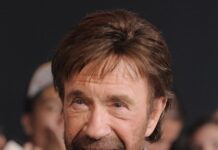 La leyenda del CINE, Chuck NORRIS FALLECE a los 81 años de edad
