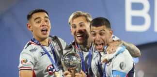 CRUZ AZUL vence a PUMAS en CIUDAD UNIVERSITARIA
