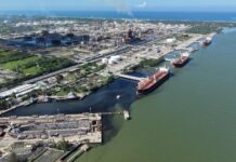 Otro DERRAME de PEMEX; fuga se registró en RÍO PÁNUCO y avanza hacia el GOLFO de MÉXICO