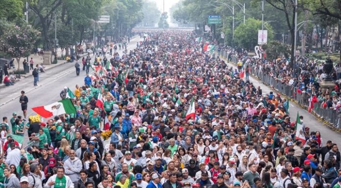 CDMX logra la ola más grande del MUNDO y rompe RÉCORD GUINNESS