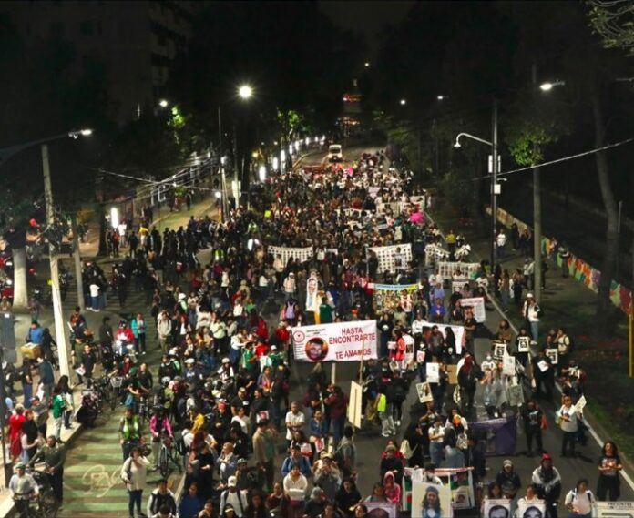 MANIFESTACION-DESAPARECIDOS-CDMX-MUNDIAL