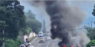 VIDEO: ENFRENTAMIENTO ARMADO deja un MUERTO y BLOQUEOS en MICHOACÁN