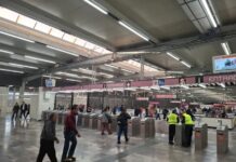 VIDEO: Usuarios captan presencia de HUMO en la L1 del METRO de la CDMX