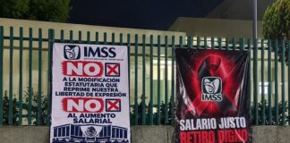 VIDEO: TRABAJADORES del IMSS realiza protesta; exigen alza SALARIALy abasto de INSUMOS