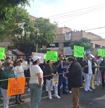 TRABAJADORES del IMSS convocan MARCHA NACIONAL; estas son sus PETICIONES